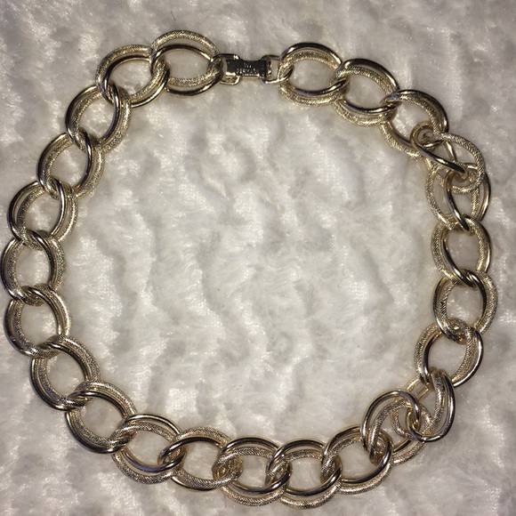 Vintage Signed Napier Necklace Gold. - Picture 5 of 8